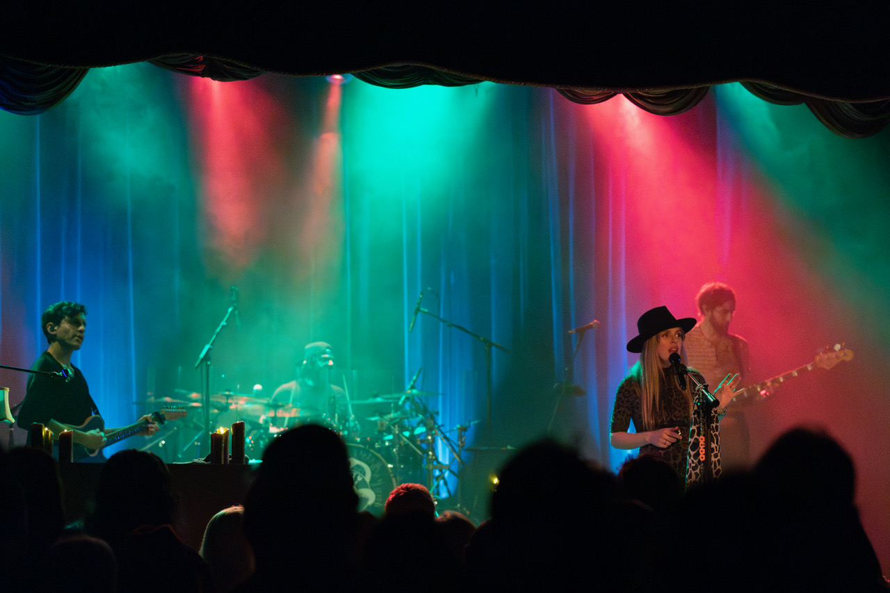 ZZ Ward @ Bimbo's 365 (Photo: Sean Reiter)