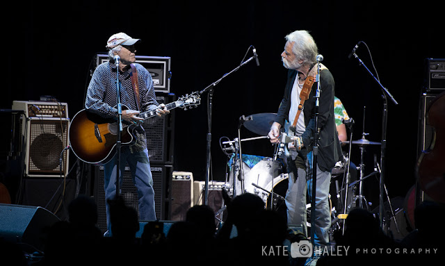 Bob Weir with Jack Elliot @ Pathway to Paris (Photo: Kate Haley) Bob Weir with Jack Elliot @ Pathway to Paris (Photo: Kate Haley)