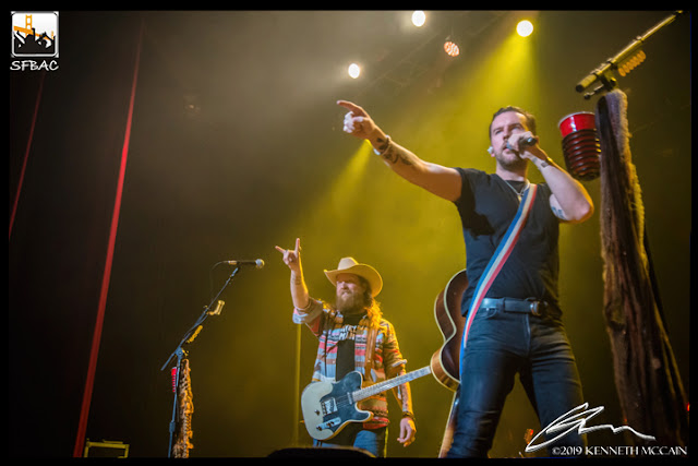 Brothers Osborne @ the Fox Theater (Photo: Ken McCain) Brothers Osborne @ the Fox Theater (Photo: Ken McCain)